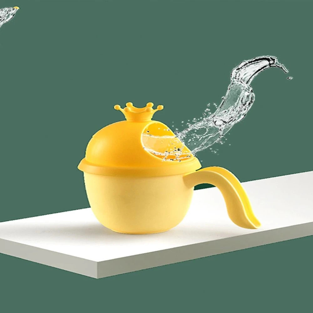 Fahion Crown Baby Shower Spoons Bath Tool Plastics Washing Hair Cup Children Bathing Bailer