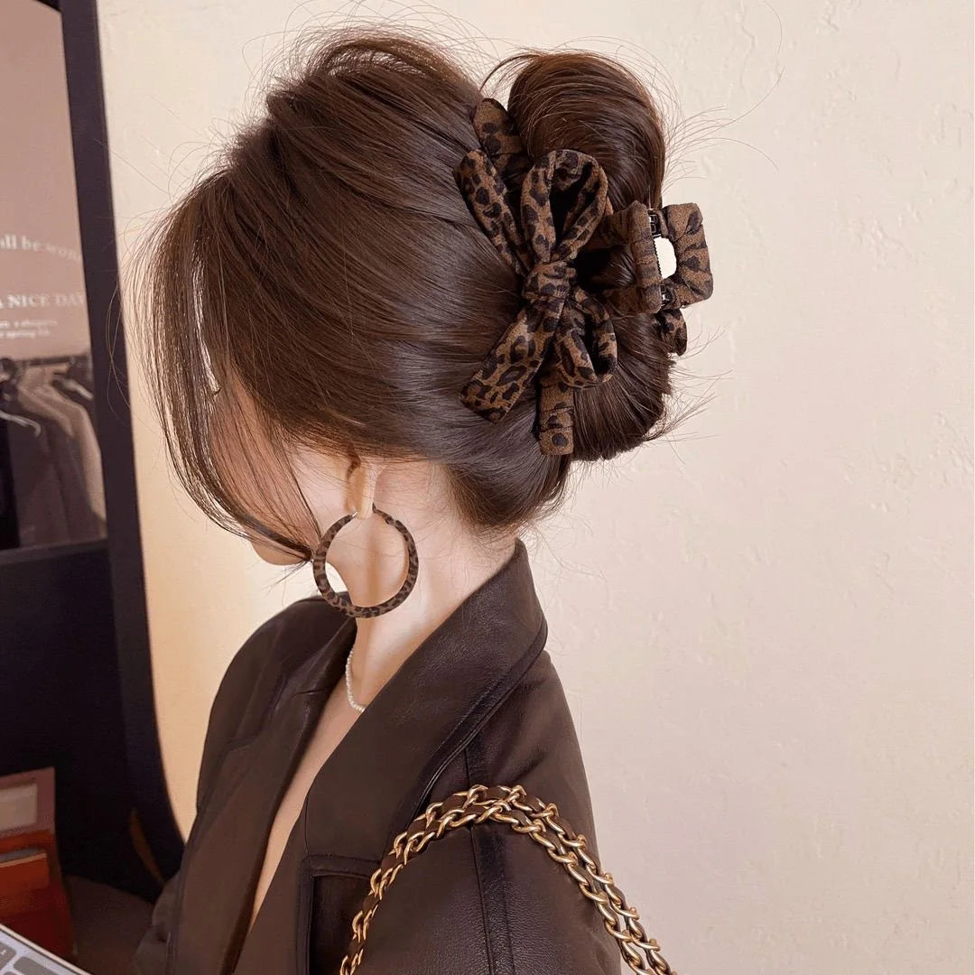 Retro Leopard Print Bow Hair Clip for Women Large Shark Clip for Thick Hair Back of Head Claw Hair Accessory